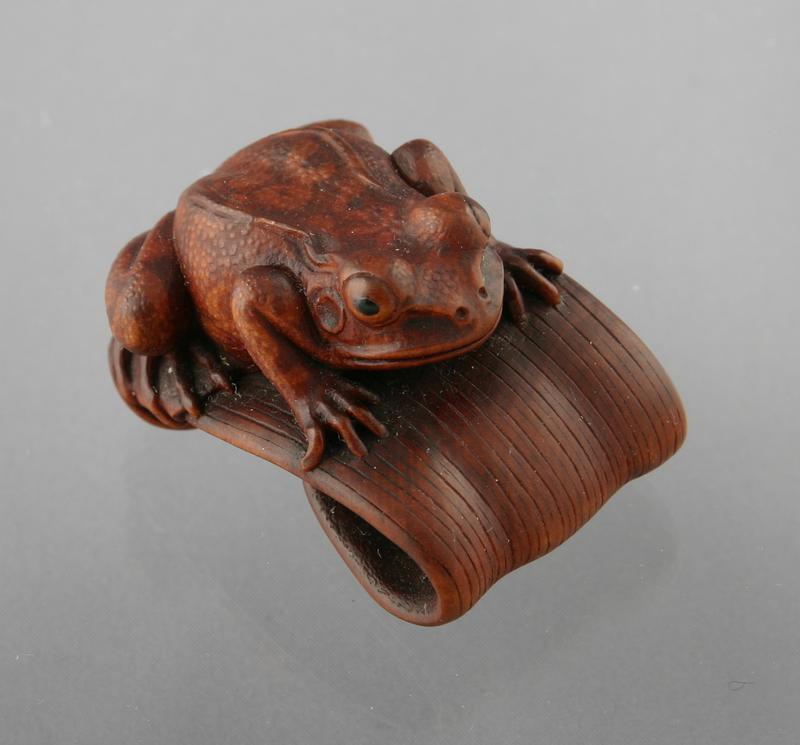 Netsuke of a Frog on a Curled Leaf