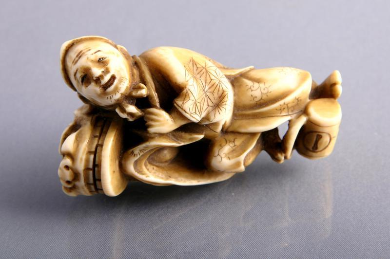 Netsuke: Shishimai Lion Dancer with Mask