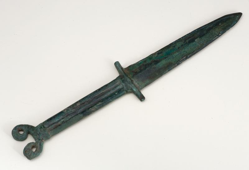 Bronze Dagger with Avian Pommel