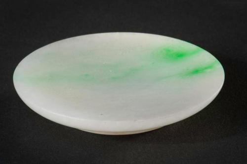 Jadeite Circular Snuff Tray