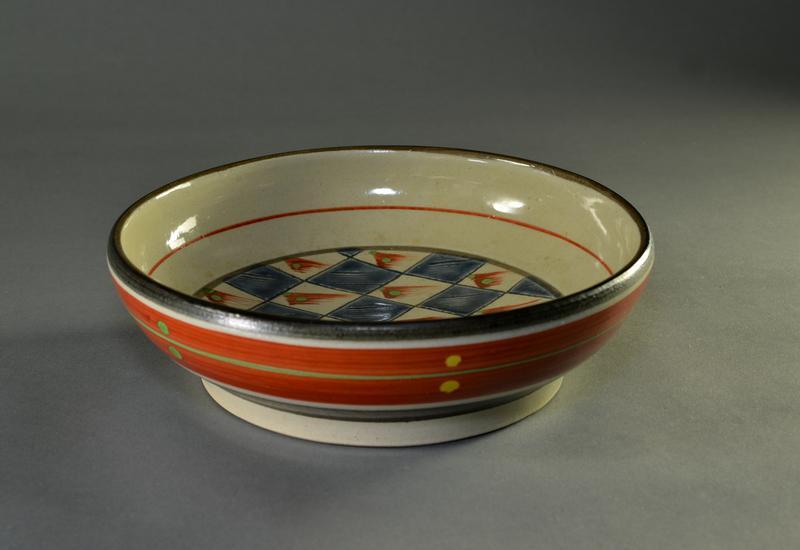 Shallow bowl