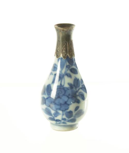 Porcelain Snuff Bottle