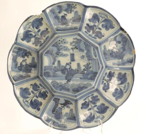 Lobed Dish with Chinoiserie Motifs