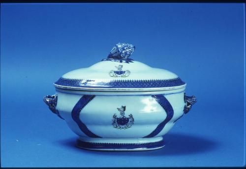 Lidded Tureen with Baillie Family Armorial Crest