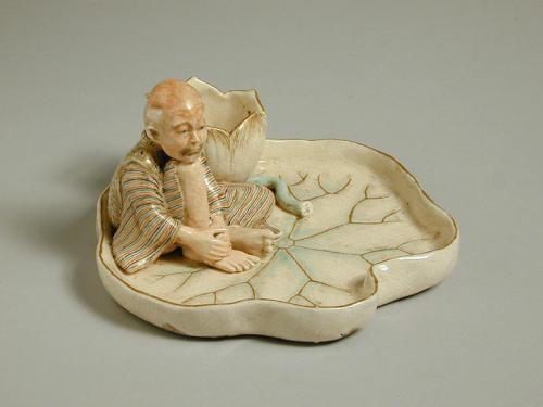 Figurine Serving Dish