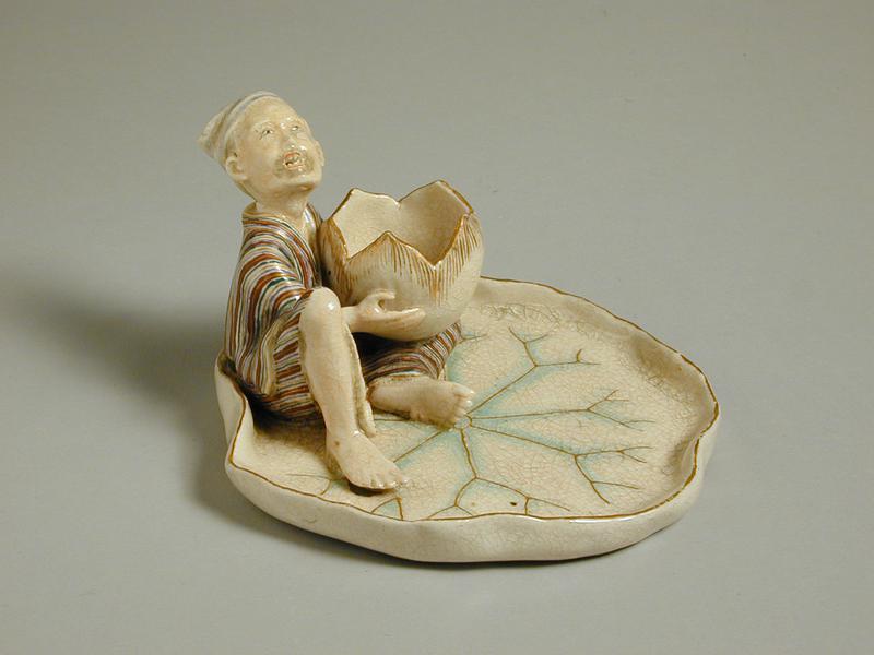 Figurine Serving Dish