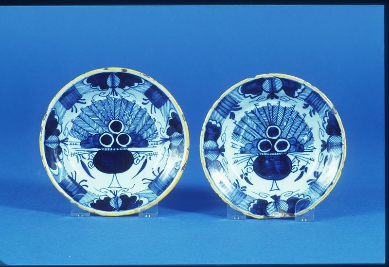 Shallow Blue and White Dish from De Drie Klokken Factory