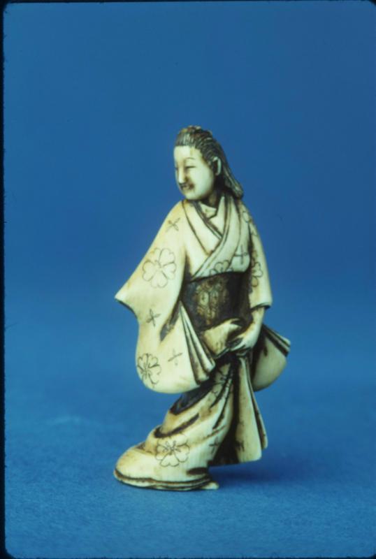 Netsuke depicting a Female in Kimono