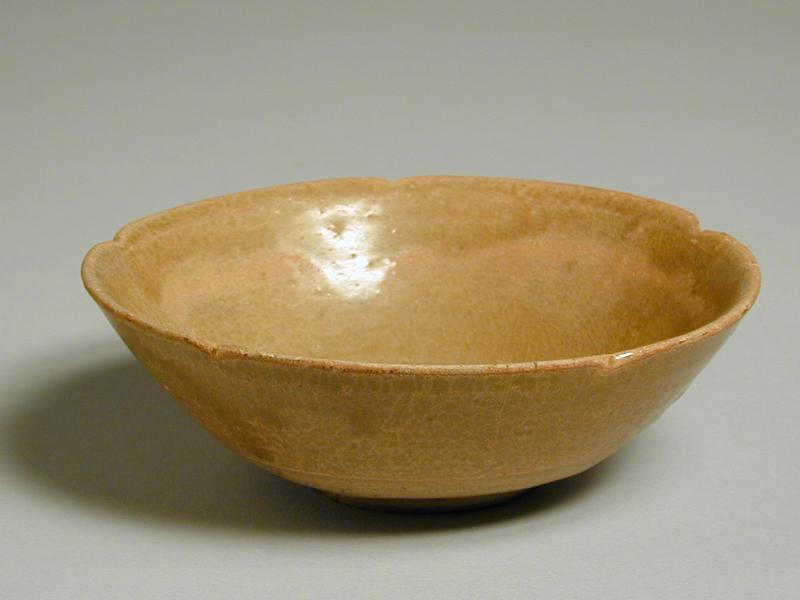 Five Petal Changsha Ware Bowl