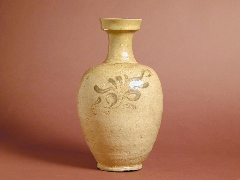 Porcelain Vase with Black Slip Design