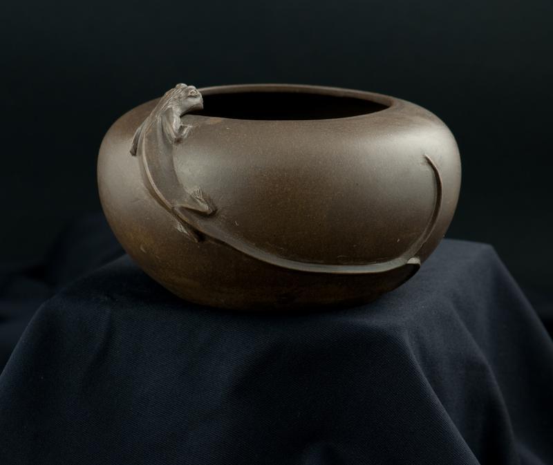 Yixing Ware Water Pot with Lizard