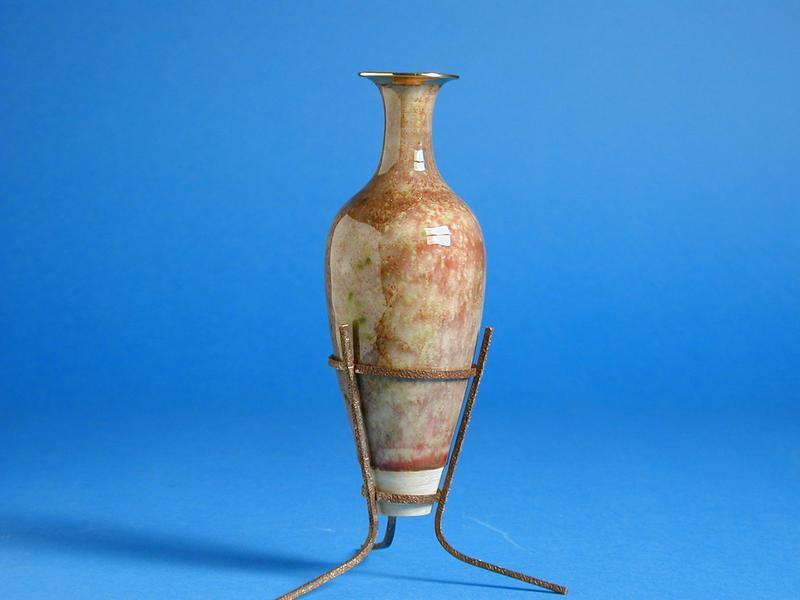 Ampheroid Vase with stand