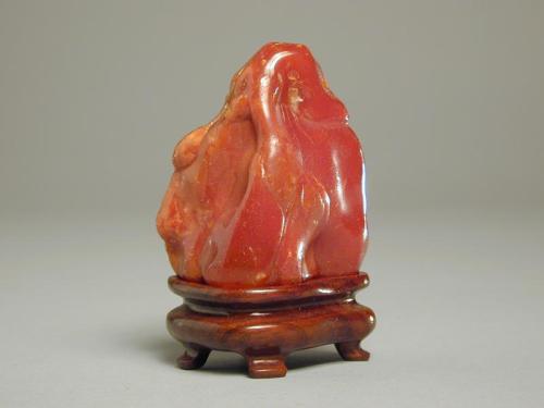 Amber Lotus-form Carving